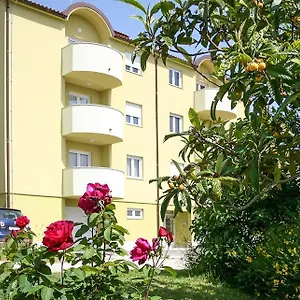 Apartments Verde Apartment